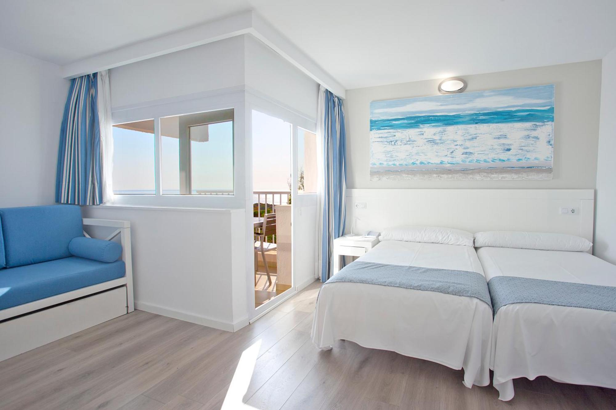 Family Room with Sea View,1472163607:JPEG